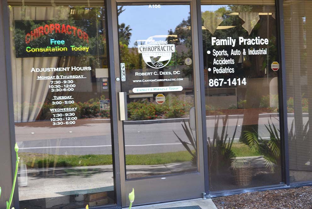 Canyon Chiropractic's entrance